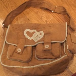 Undee Bandz messenger bag